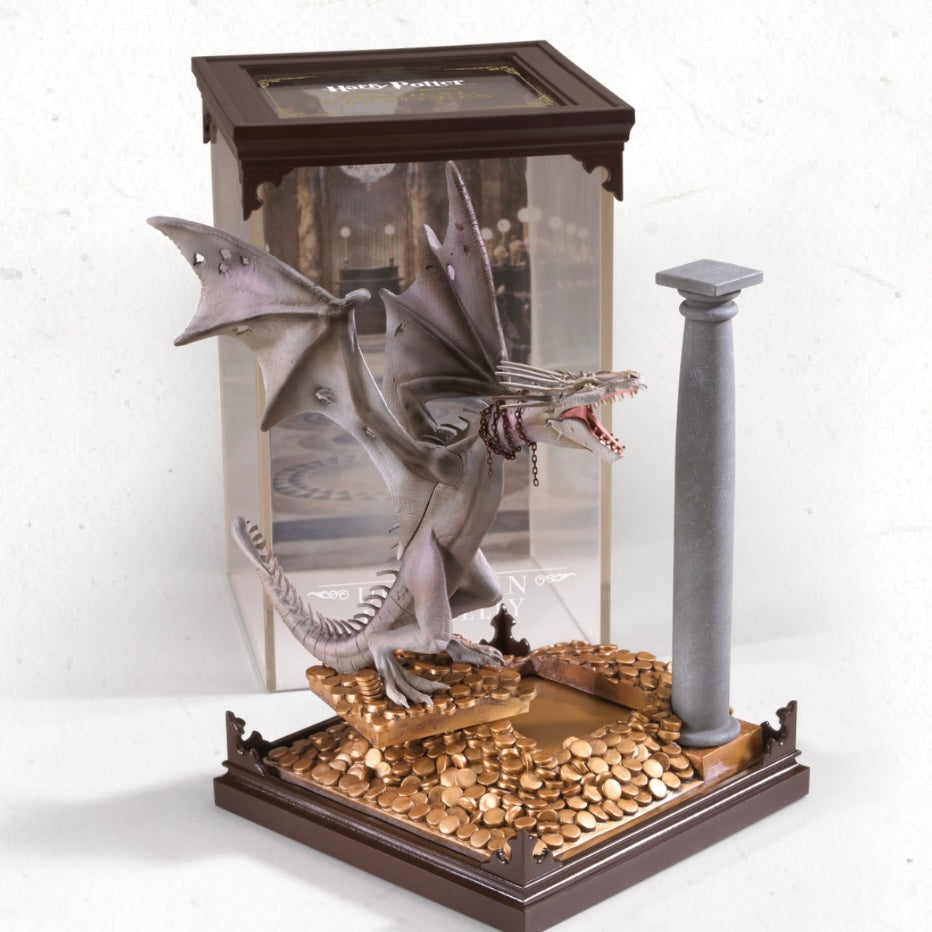 Harry Potter – Magical Creatures: Ukrainian Ironbelly (Noble Collection)